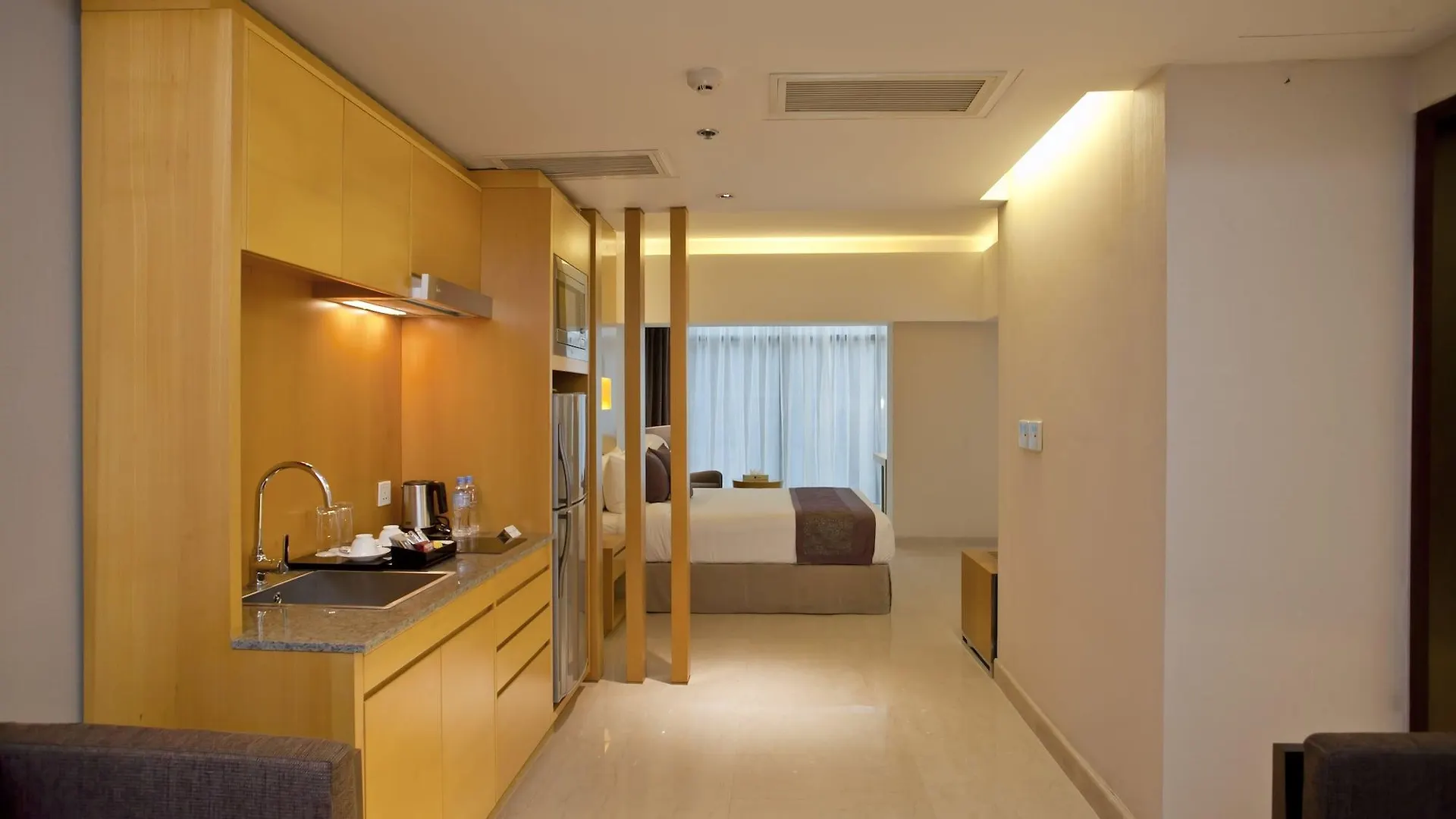 Lakeshore Banani Dhaka 4*,