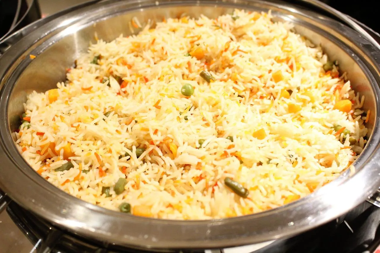 Hotel Lakeshore Banani Dhaka